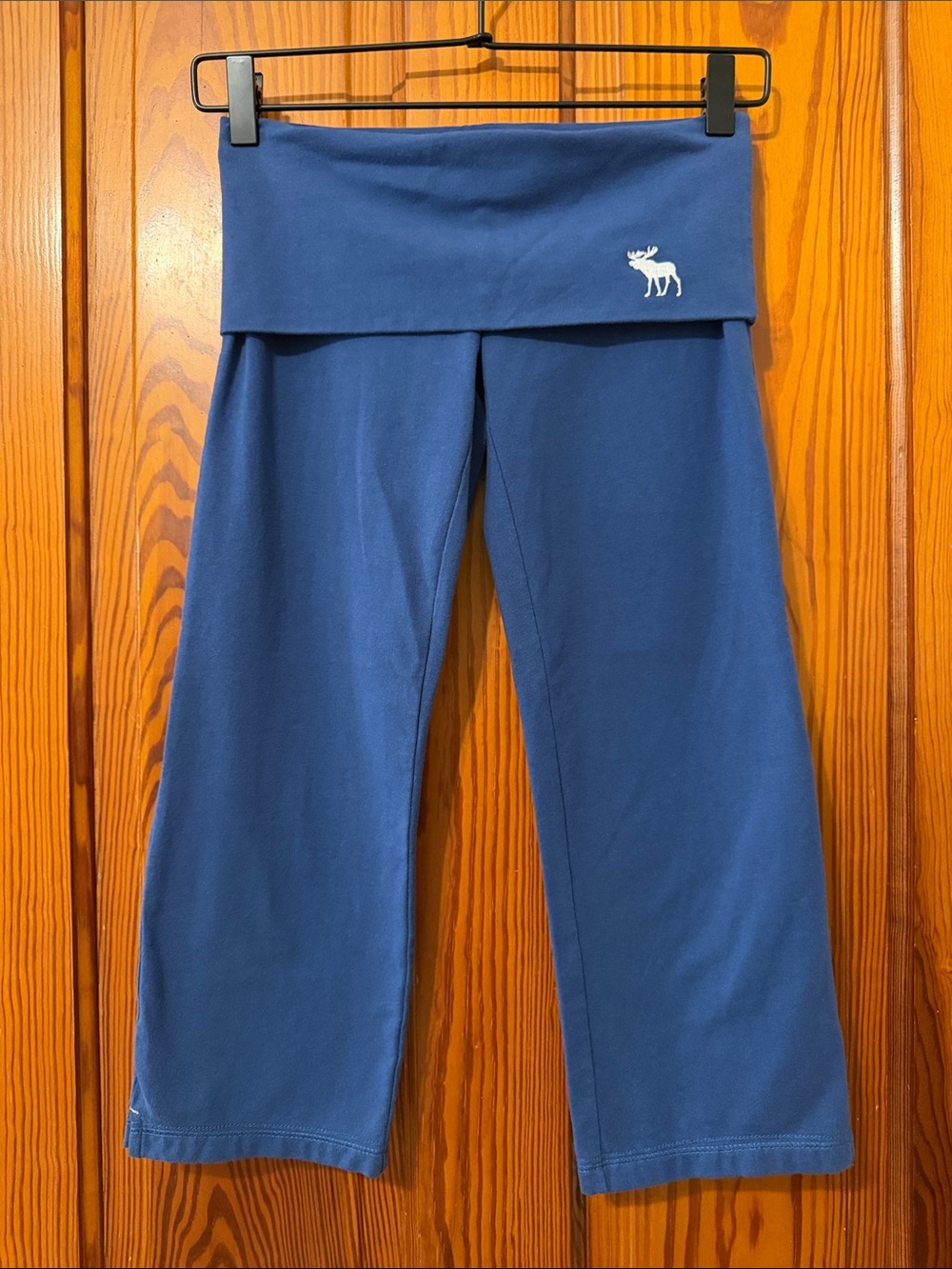 Abercrombie and Fitch Y2K Blue & White Fold Over Waistband Cropped Leggings - Picture 2 of 16